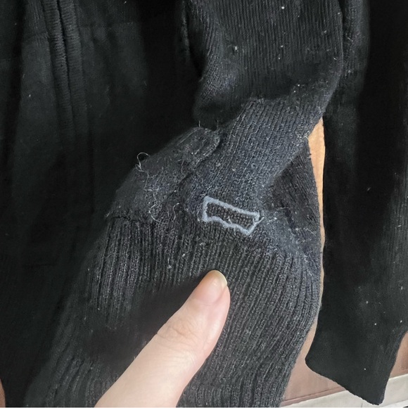 Vintage levis hoodie 20+ yrs old | made in india - Picture 3 of 5